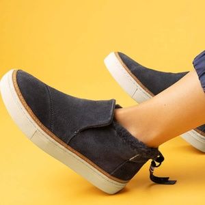 Paxton Slip On TOMS W11 Fur Lined Shoes Gray Forged Iron Ankle Boots